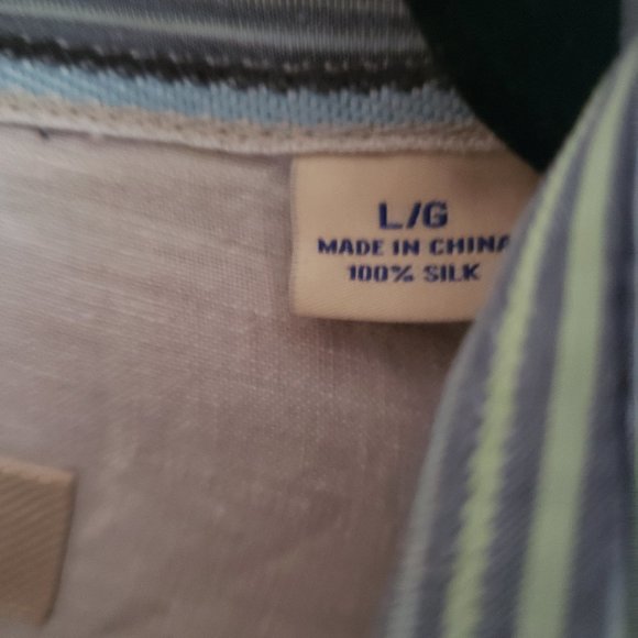 Tommy Bahama Original Fit 100% Silk Button Up - Picture 4 of 5